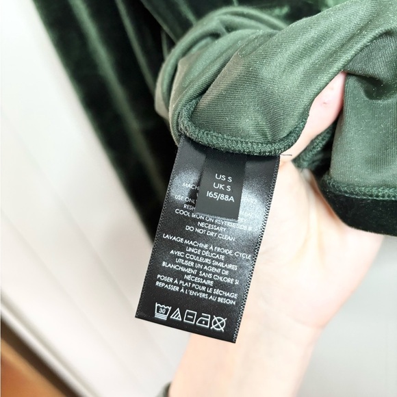 Anthropologie velvet hunter green scoop neck lace back ribbon blouse size SM - Picture 9 of 9